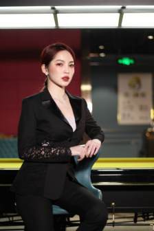 《丰满女人》hd