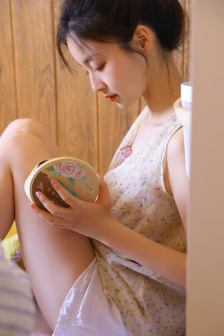 女人隐私故意给男生看